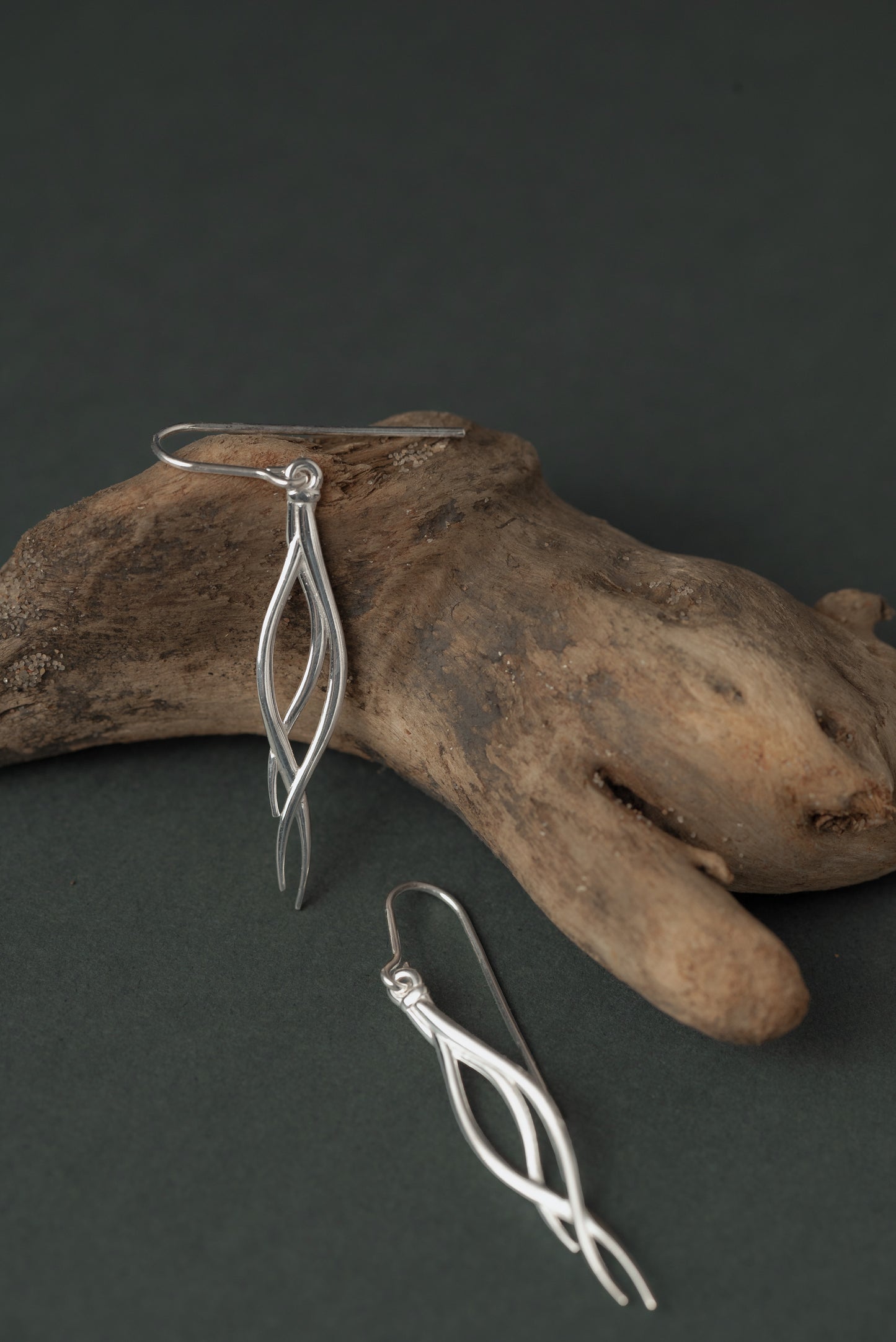 Boucles d’oreilles de mouvement d’herbe d’ammophile